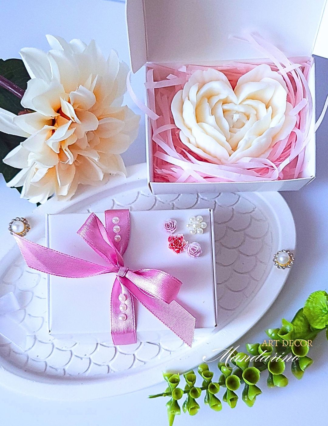 Świece SERCA-RÓŻE 3D w ozdobnym pudełku na Wieczór Panieński - obrazek 2