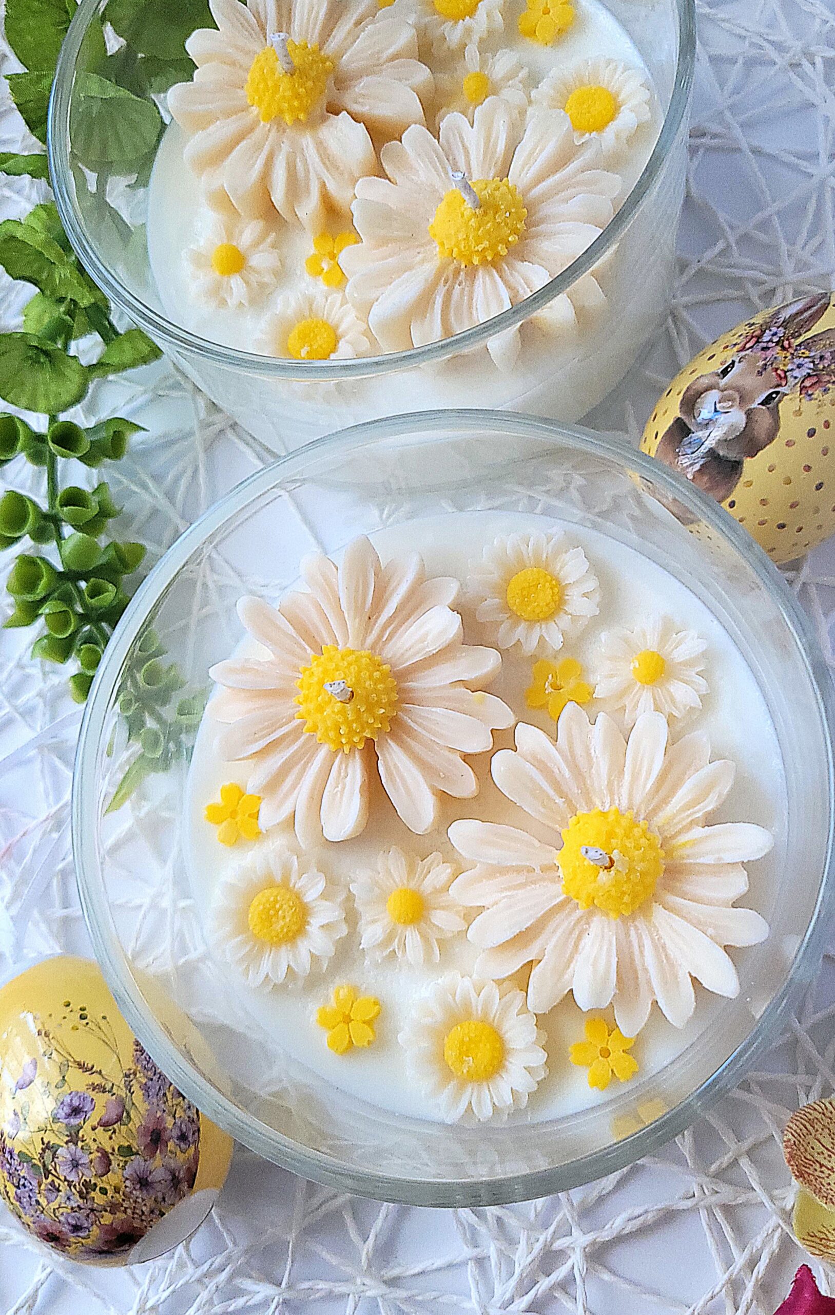 ŚWIECA ZAPACHOWA "STOKROTKI" W SZKLE - obrazek 3