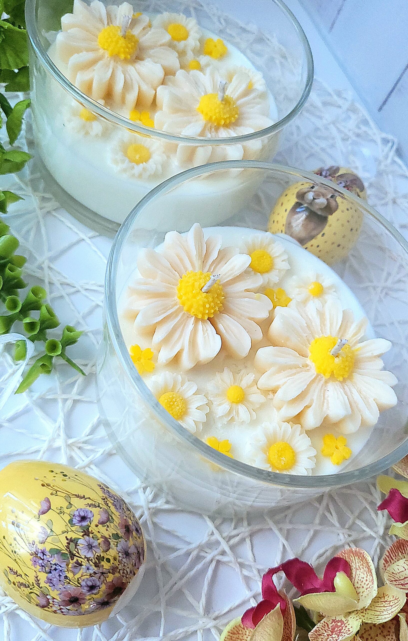 ŚWIECA ZAPACHOWA "STOKROTKI" W SZKLE - obrazek 4