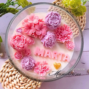 DUŻA ŚWIECA KWIATOWA Z TWOIM IMIENIEM