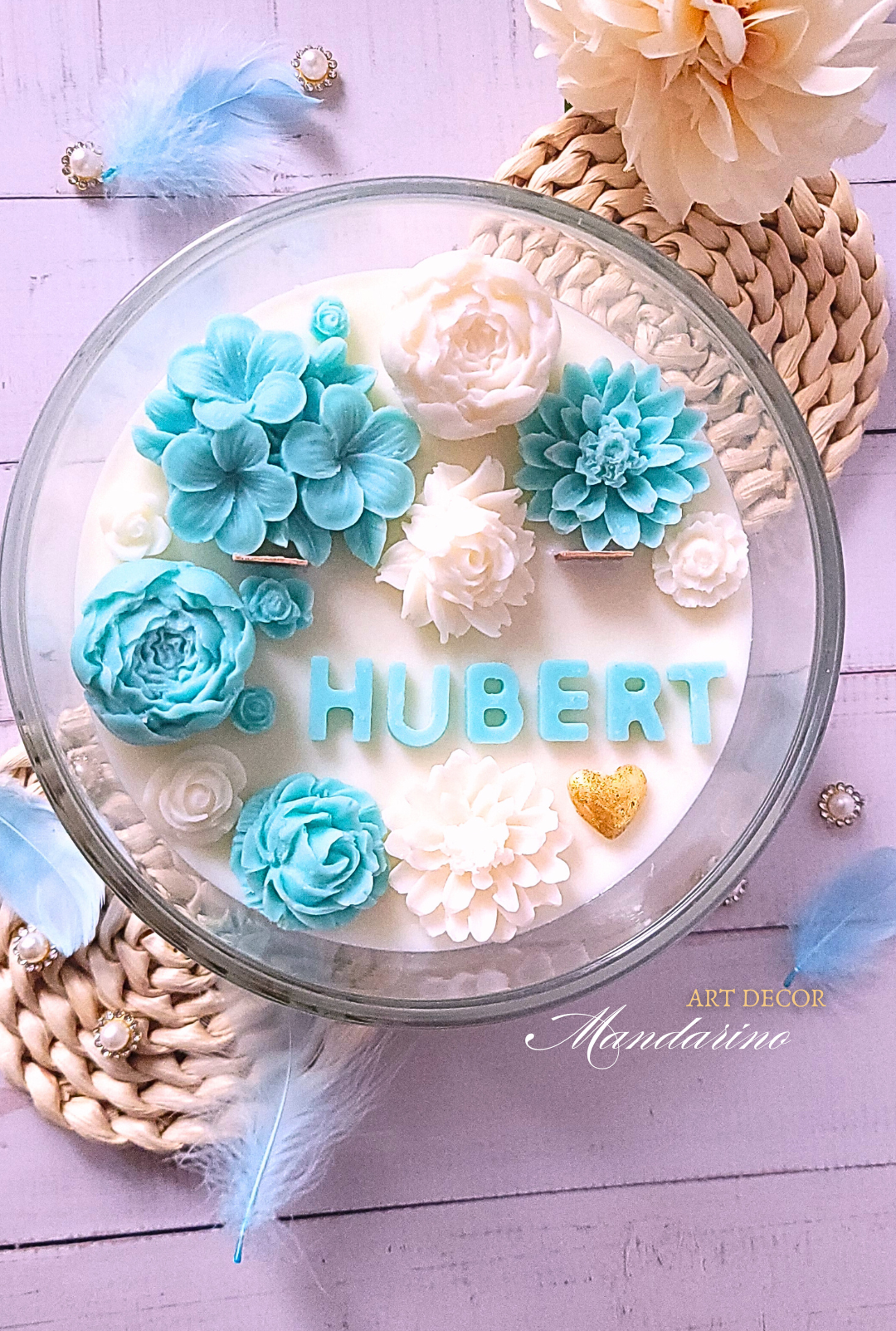 DUŻA ŚWIECA KWIATOWA Z TWOIM IMIENIEM (wersja biało-niebieska) - obrazek 3