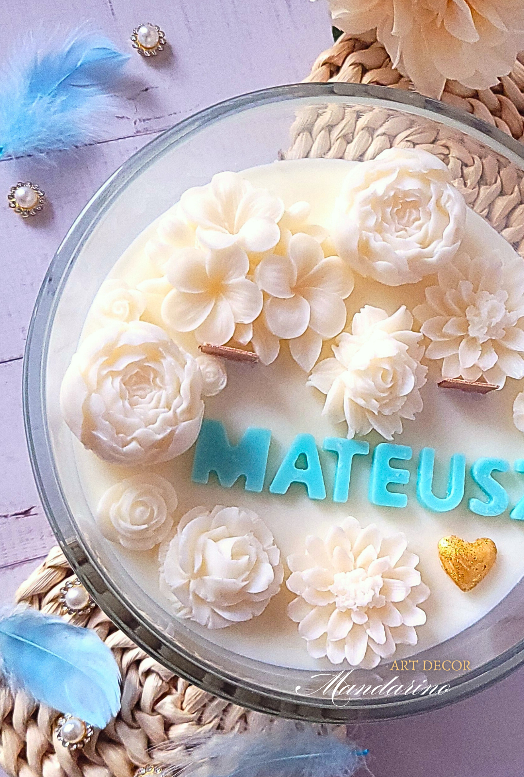 DUŻA ŚWIECA KWIATOWA Z TWOIM IMIENIEM (wersja biała) - obrazek 2