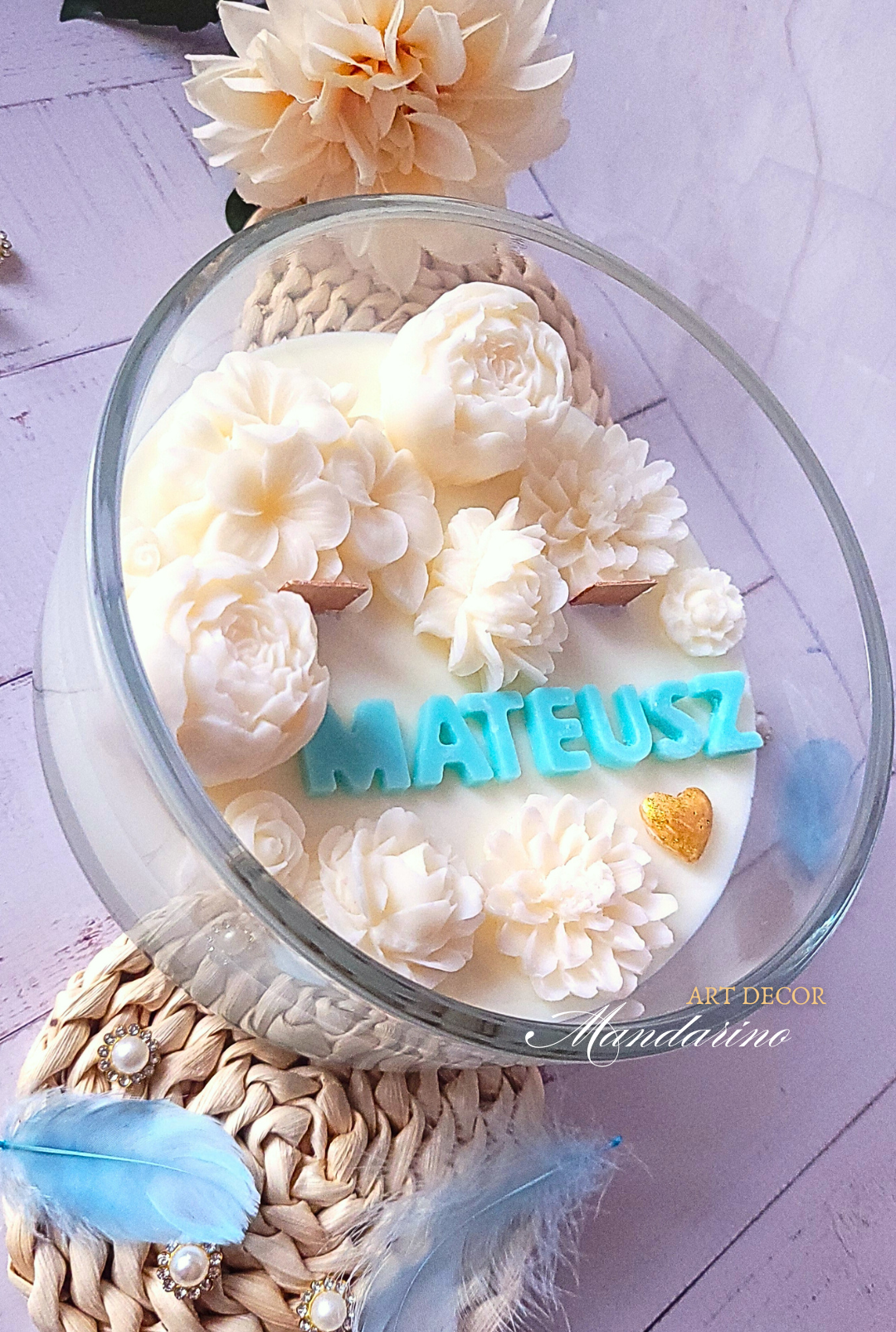 DUŻA ŚWIECA KWIATOWA Z TWOIM IMIENIEM (wersja biała) - obrazek 3