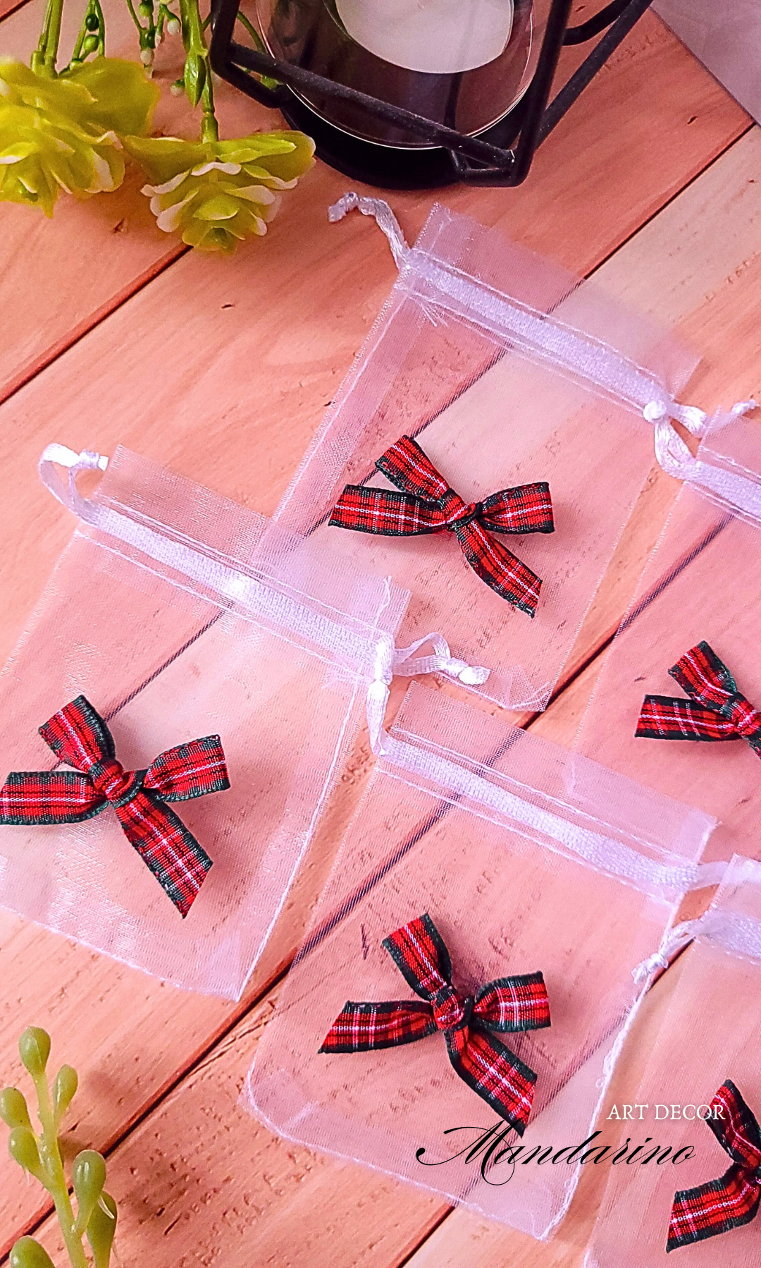 Woreczki prezentowe organza z kokardą w kratkę - obrazek 2