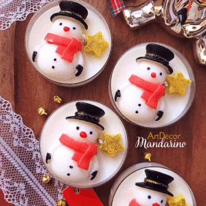 Świece "BAŁWANEK w podstawce" upominki świąteczne