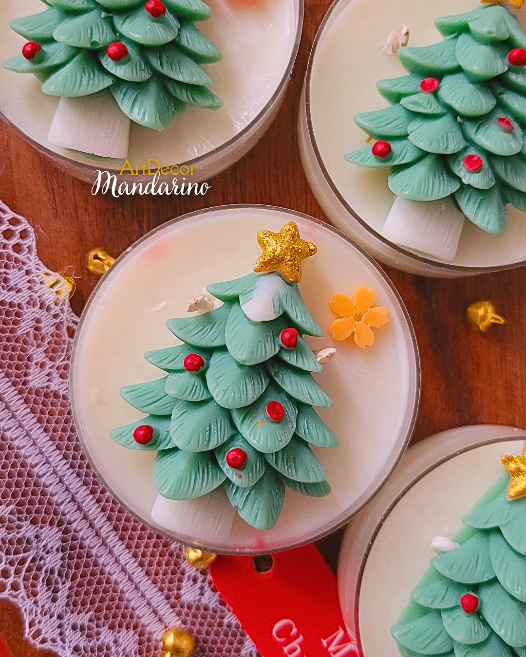 Świece "CHOINKA w podstawce" upominki świąteczne