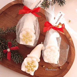 Świece "Skrzat ze śnieżynką" upominki świąteczne