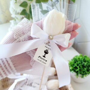 Tulipany w tiulu - Eleganckie podziękowania